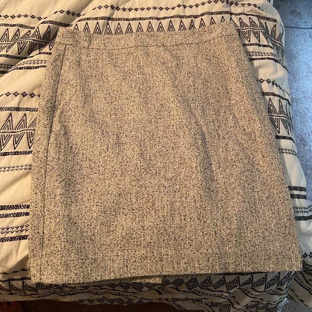 Grey tweed Ann Taylor factory skirt